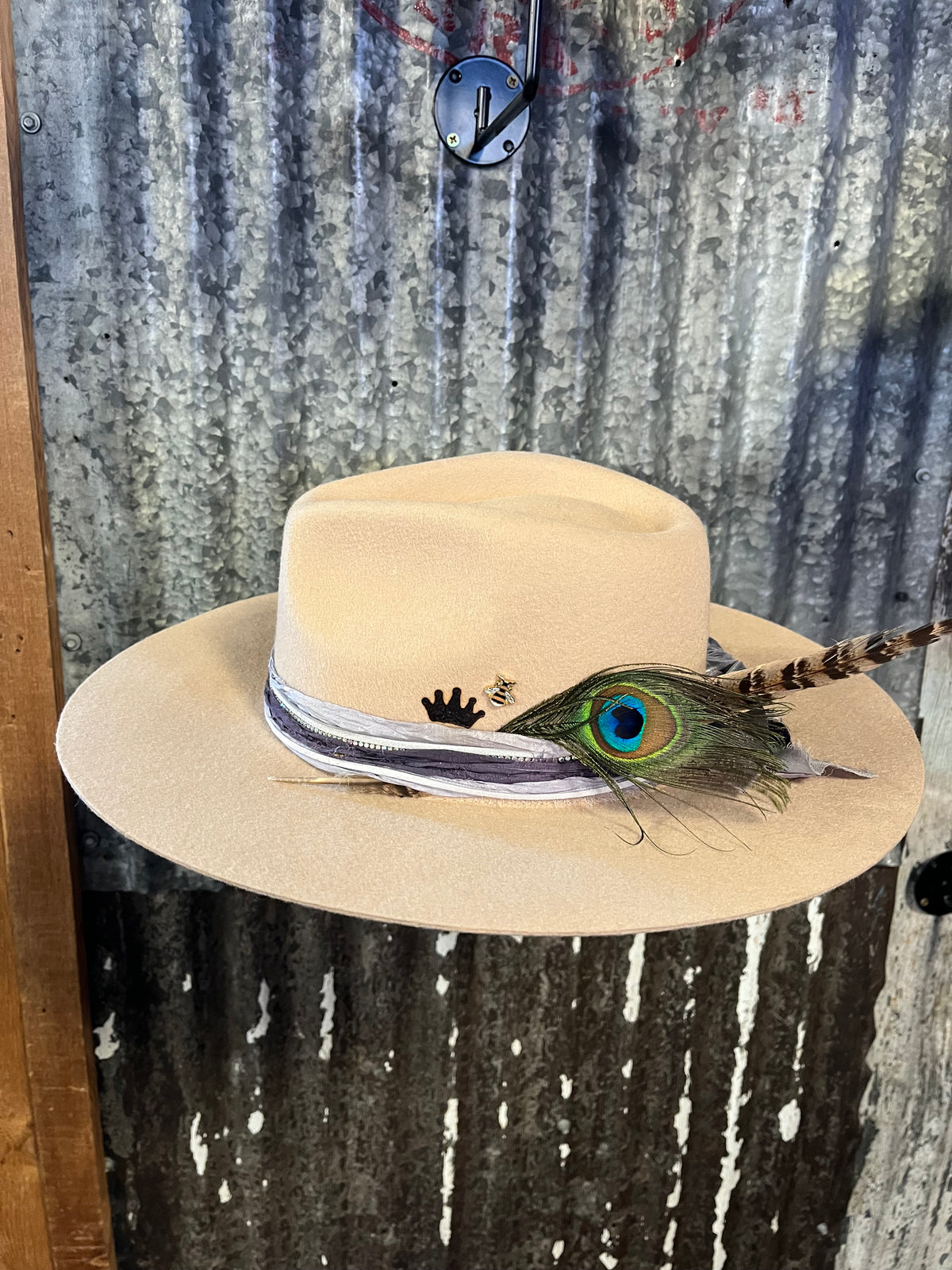 Beige Peacock Hat Kendall Co
